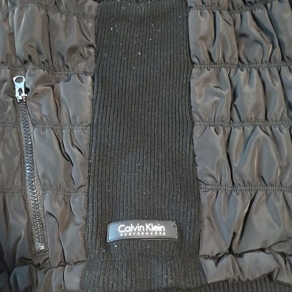 Calvin Klein Performance Vest - Picture 4 of 6